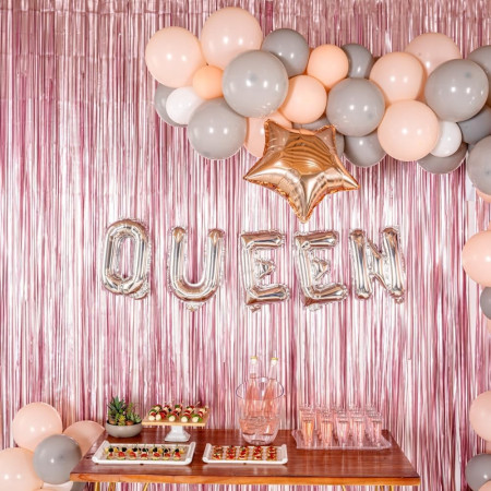 Balon Folie Metalizata Litera Q, Cyrax, 80 cm, Umflati cu Heliu sau Aer, Ambalaj Individual, Pai inclus, Argintiu