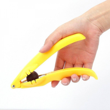 Dispozitiv de spart nuci si castane Cyrax, ABS si otel, 17.5 x 5.5 x 5 cm, usor de utilizat, galben