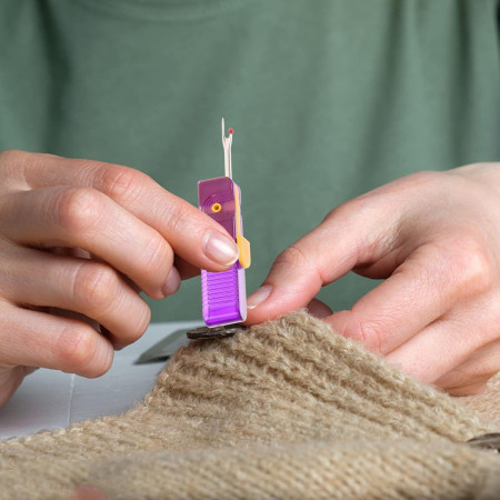 Dispozitiv pentru Descusut,  Taietor de Etichete, 1.7 x 7 cm, Pliabil, din Plastic, Mov