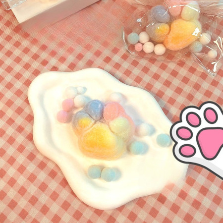 Jucarie Antistres Squishy, Cyrax, cu Revenire Lenta, Squeeze Pinch Family, Model Labuta de Pisica Pufoasa, 6x6 cm, 70g, Ambalaj Transparent, Multicolor