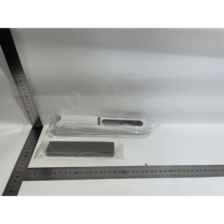 Mop de mana Cyrax, mini-portabil, cu sistem de stoarcere, dispozitiv de curatat manual, cu burete absorbant, material PVA, multisuprafete si geamuri, 29.5 x 15.5 cm, alb