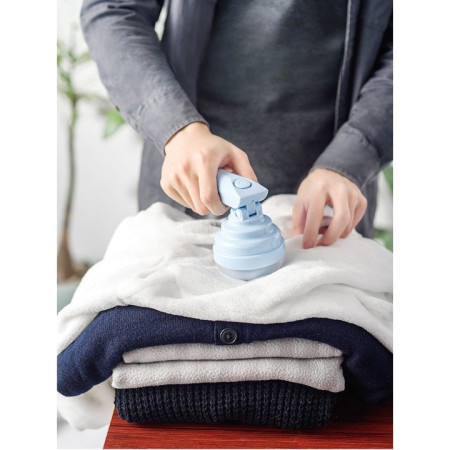 Aparat Pentru Curatat Scame, Par Si Praf,  Trimmer pentru Diferite Tipuri De Material, Cu Lame Din Otel Inoxidabil, Maner Flexibil, Incarcare Prin USB, 13x8 cm, Albastru