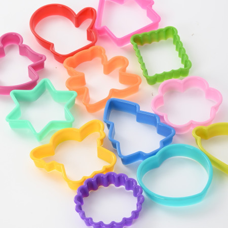 Set 12 forme pentru prajituri Cyrax, material polipropilena, diverse forme, pentru orice ocazie,  adancime 1.6 cm, 23.3 x 33.5 x 1.8 cm, multicolor