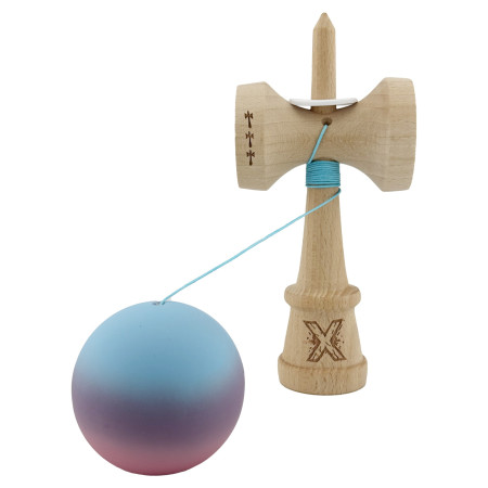 Kendama X Originala, Profesionala, Cyrax, Cupe Mari KING SIZE V3, Rubber Grip, Gaura in Baza, Rulment Metalic, din lemn 18 cm, Ata 62/65 cm, Gradient Albastru deschis/Mov/Roz