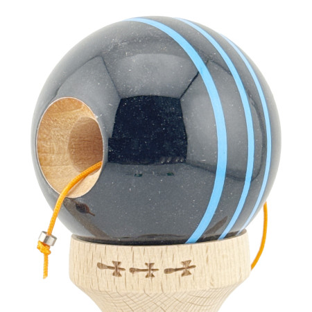 Kendama X Originala, Profesionala, Cyrax, Big Cups V2, Super Sticky Legendary Cupe Mari, Rulment Metalic cu Ata 55 cm, Negru/Linii Albastre deschise