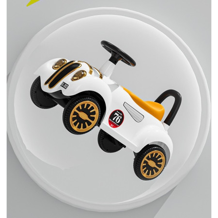 Masinuta Electrica Cyrax, Model de Epoca, cu Acumulator, Sistem Anti-Rasturnare, Sistem de Lumini si Sunet, 1-5 Ani, 75 x 36 x 45 cm, Alb
