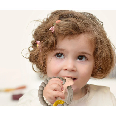 Jucarie Dentitie Bebelusi, Cyrax, Tip Bratara, Model Calut si Stea de Mare, + 3 luni, din Silicon, fara BPA, 8.1 x 8.1 x 1.2 cm, Verde