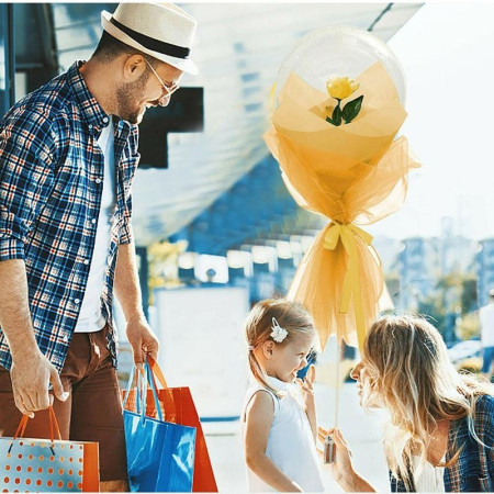 Buchet Decorativ, Cyrax, Trandafir in Balon cu Lumini Led, Diametru 35 cm, 2 x Baterii AA (neincluse), Sampanie