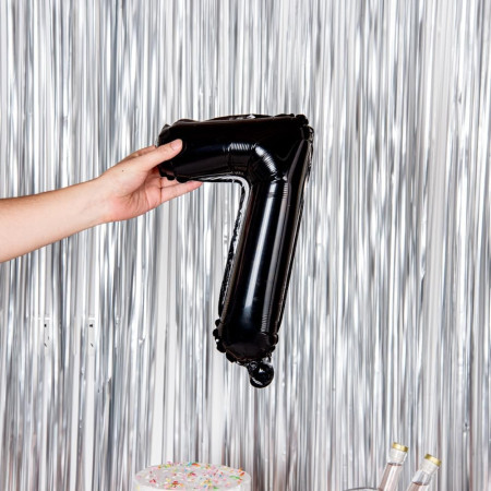 Balon din Folie Metalizata Cyrax, Figurina Cifra, Tema Aniversare 40 cm, Ambalaj Individual, Pai inclus, Umflare cu Aer sau Heliu, Negru, Cifra 7