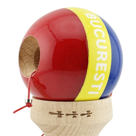 Kendama X Originala, Profesionala, Cyrax, Tricolor Edition BUCURESTI, Super Sticky cu Cupe Mari KING SIZE V3, Rulment Metalic si Gaura in Baza, din Lemn 18 cm, Ata 62/65 cm, Multicolor