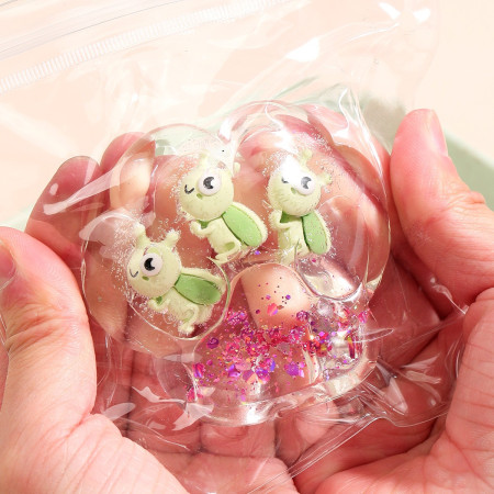 Jucarie Antistres Squishy, Cyrax, cu Revenire Lenta, Squeeze Pinch Family, Model Cat Paw, 6.5 x 7 cm, din Tpr, 4-6 Ani, Model 7 Insecte, Transparent