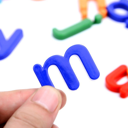 Set 26 Litere, Cyrax, Magnetice, pentru Frigider, din Plastic, +3 Ani, 13 x 18 x 14 cm, Multicolor