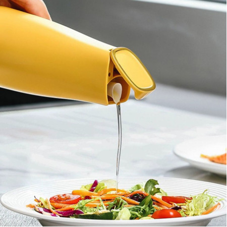 Sticla de Ulei Automata, Cyrax, Sticla pentru Lichide de Bucatarie, 23.7 x 7.25 cm, Volum 550 ml, Galbena