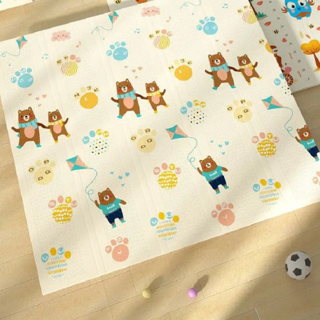 Covoras pentru Copii, Cyrax, cu 2 Fete, Model Zmeu/Ursi, din XPE+PE, Impermeabil, Antiderapant, Protectie Termica, +3 Luni, Pliabil, 150 x 200 x 1.5 cm, Multicolor