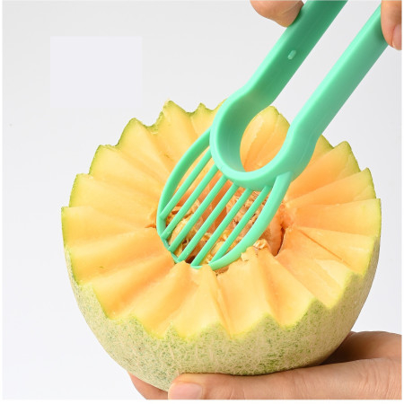 Ustensila bucatarie 4 in 1 pentru taiat si decorat fructe Cyrax, material inox si plastic, compact, 28x6.2 cm, verde