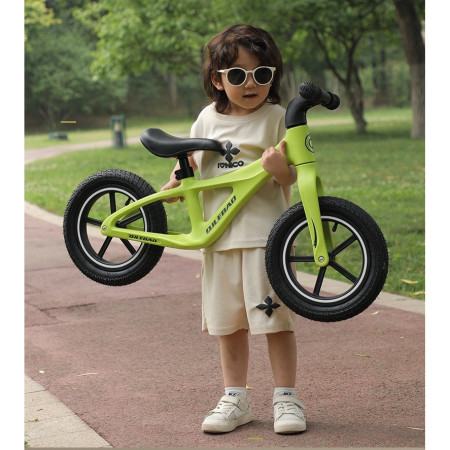 Bicicleta pentru Copii, Cyrax, Fara Pedale, Pentru 2-6 Ani, 2 Roti Silentioase, Sa Reglabila 43 - 58 cm, din Plastic si Fibra de Sticla, 88 x 56 x 43 cm, Verde