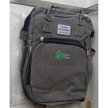 Rucsac Multifunctional pentru Mamici, Cyrax, cu Patut Pliabil si Baza de Schimbat, Rezistent la Apa, Capacitate Mare, Usor, Compartimente Multiple, Buzunar Termic pentru Lapte, 42 x 32 x 22 cm, Gri