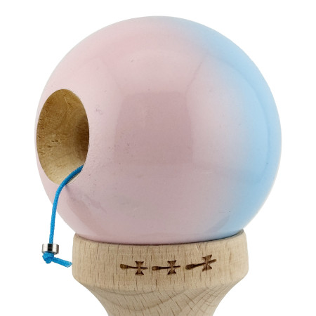Kendama X Originala, Profesionala, Cyrax, Big Cups V2, Super Sticky cu Cupe Mari, din lemn 18 cm, Rulment Metalic cu Ata 55 cm, Albastru deschis/Roz