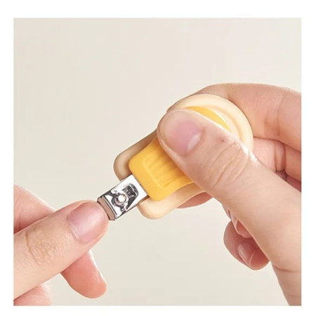 Set Ingrijire Unghii pentru Bebelusi, Cyrax, Cutie de Depozitare in Forma de Ursulet, 10 x 9.5 cm, Galben