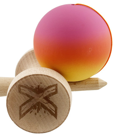 Kendama X Originala, Profesionala, Cyrax, Cupe Mari KING SIZE V3, Rubber Grip, Gaura in Baza, Rulment Metalic, din lemn 18 cm, Ata 62/65 cm, Gradient Roz/Rosu/Galben