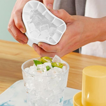 Tava de Gheata din Silicon cu Capac, Cyrax, Forma de Gheata pentru Racirea Bauturilor, in Forma de Pahar, Silicon fara BPA, Cuburi de Gheata, 9x8.5x8 cm, Galben