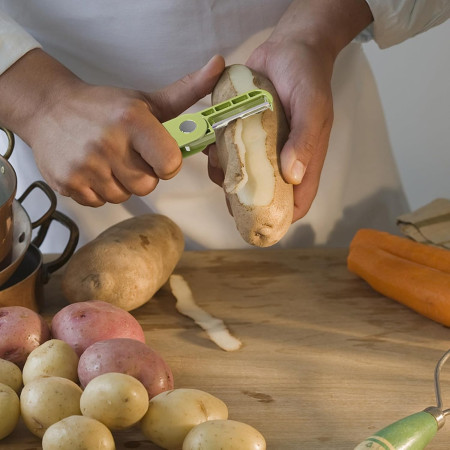 Peeler pentru Legume si Fructe, Cyrax, 3.6 x 9.1 cm, Multifunctional, Curatator Pliabil, din ABS si Otel Inoxidabil, Verde