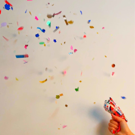 Pistol Confetti pentru Petrecere, Cyrax, 14x16 cm, Multicolor