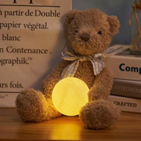 Lampa de veghe in forma de luna cu stele 3D Moon Light, Acumulator integrat, alimentare USB, stand din plastic inclus, 13 cm, 16 culori, Multicolor, Telecomanda inclusa, Flippy