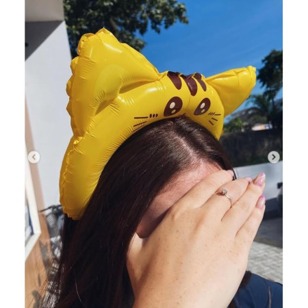Balon din Folie Metalizata, Cyrax, Tip Coronita cu Urechi, Model Pisicuta, Ambalaj Individual, Pai Inclus, Umflare cu Aer sau Heliu, 24 x 29.5 cm, Galben