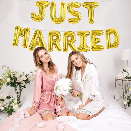 Set Baloane din Folie Metalizata, Cyrax, Model Just Married, Litere de 40 cm, Baloane Party, Ambalaj Individual, Pai, Ata si Adeziv Incluse, Umflare cu Aer sau Heliu, Auriu