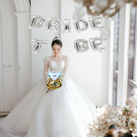 Set Baloane din Folie Metalizata, Cyrax, Model Bride to Be cu Inel de Logodna, Litere de 40 cm, Baloane Party, Ambalaj Individual, Pai Inclus, Umflare cu Aer sau Heliu, Argintiu