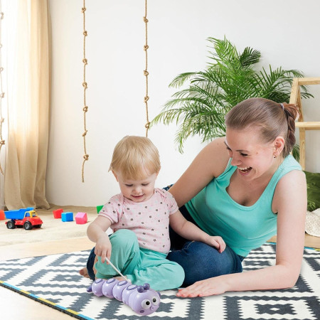 Jucarie mecanica pentru copii Cyrax, omida haioasa, cu cheita, distractiva, se taraste, se misca, 15 x 4 cm, mov