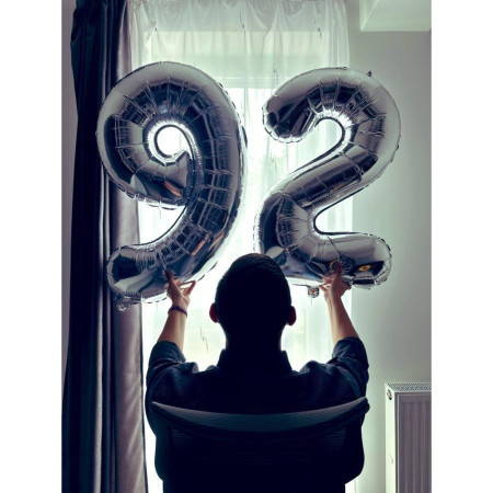 Balon din Folie Metalizata, Cyrax, Figurina Cifra, Tema Aniversare 80 cm, Ambalaj Individual, Pai inclus, Umflare cu Aer sau Heliu, Argintiu, Cifra 9