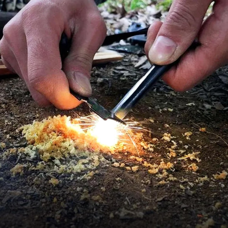 Kit Supravietuire Multifunctional  Instrumente Profesionale, Sub Forma de Trusa, pentru Camping, Drumetii si Aventuri in Aer Liber, Albastru