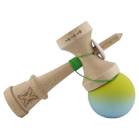 Kendama X Originala, Profesionala, Cyrax, Rubber Grip, Cupe Mari KING SIZE V3, Gaura in Baza, Rulment Metalic, din lemn 18 cm, Ata 62/65 cm, Gradient Galben/Albastru