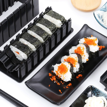 Aparat pentru Sushi, Cyrax, Set 7 Accesorii pentru Sushi, Ofera 3 Forme de Design, Rotund, Triunghi, Inimioare, Negru
