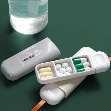 Cutie Depozitare Medicamente,  Portabila, 3 Compartimente, Tip Breloc, Plastic, Glisanta, Gri, 10.7x3.6x1.6 cm