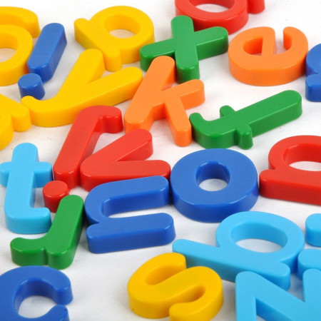 Set 26 Litere, Cyrax, Magnetice, pentru Frigider, din Plastic, +3 Ani, 13 x 18 x 14 cm, Multicolor