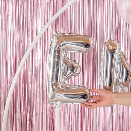 Balon Folie Metalizata Litera E, Cyrax, 80 cm, Umflati cu Heliu sau Aer, Ambalaj Individual, Pai inclus, Argintiu