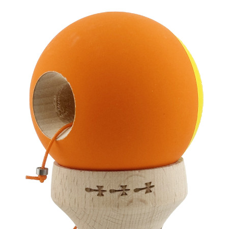 Kendama X Originala, Profesionala, Cyrax, Rubber Grip, Cupe Mari KING SIZE V3, Gaura in Baza, Rulment Metalic, din lemn 18 cm, Ata 62/65 cm, Bicolor Galben/Portocaliu