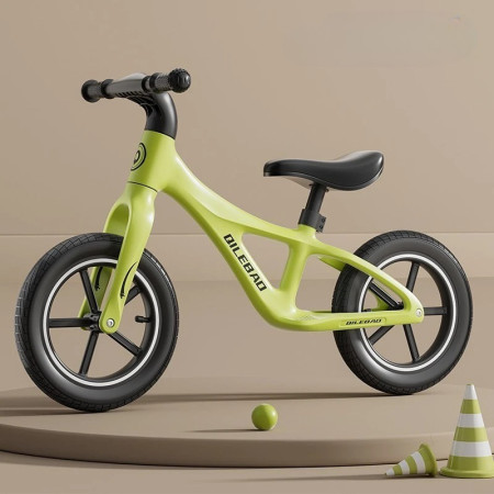 Bicicleta pentru Copii, Cyrax, Fara Pedale, Pentru 2-6 Ani, 2 Roti Silentioase, Sa Reglabila 43 - 58 cm, din Plastic si Fibra de Sticla, 88 x 56 x 43 cm, Verde