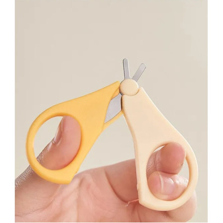 Set Ingrijire Unghii pentru Bebelusi, Cyrax, Cutie de Depozitare in Forma de Ursulet, 10 x 9.5 cm, Galben