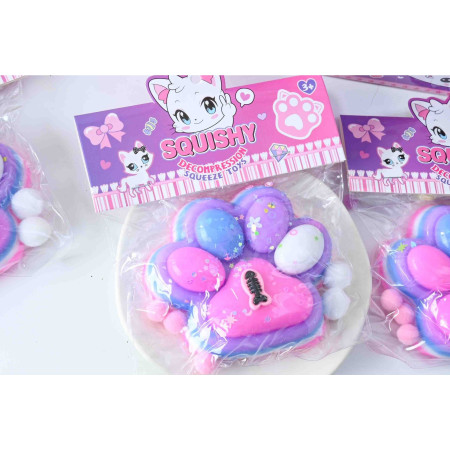 Jucarie Antistres Squishy, Cyrax, cu Revenire Lenta, Model Labuta de Pisica, cu Pestisor, 220g, 12.5 x 10.5 cm Squeeze Pinch Family, Ambalaj Transparent, Roz-Multicolor
