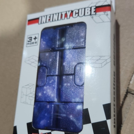 Cyrax Jucarie Interactiva Antistres cu Miscari Infinite, Cub Magic, 3 ani, 4x4x4cm, Albastru