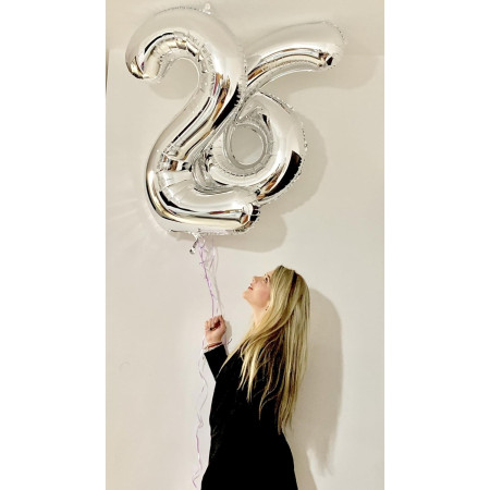 Balon din Folie Metalizata, Cyrax, Figurina Cifra, Tema Aniversare 80 cm, Ambalaj Individual, Pai inclus, Umflare cu Aer sau Heliu, Argintiu, Cifra 6
