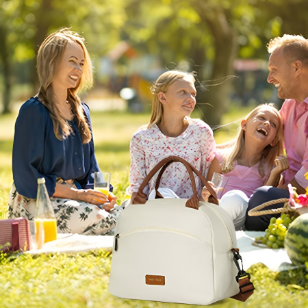 Geanta Termica pentru Pranz Cyrax, Multifunctionala, Compartimentata, Impermeabila, 2 Tipuri de Manere, 26x14.3x21.2 cm, Crem