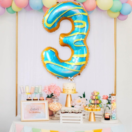 Balon din Folie Metalizata Cyrax, Figurina Cifra, Imprimeu Gogosi, Tema Aniversare 100 cm, Ambalaj Individual, Pai inclus, Umflare cu Aer sau Heliu, Multicolor, Cifra 3