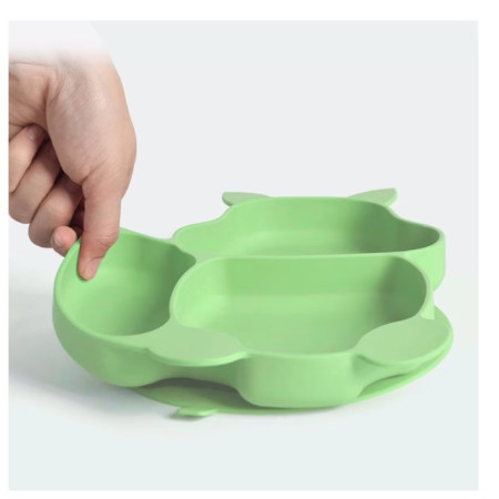 Set 10 piese diversificare bebelusi si copii din silicon Cyrax, baveta, farfurie compartimentata cu ventuza, bol cu ventuza, tacamuri din lemn si silicon, cana pentru gustari, fara alergeni, verde