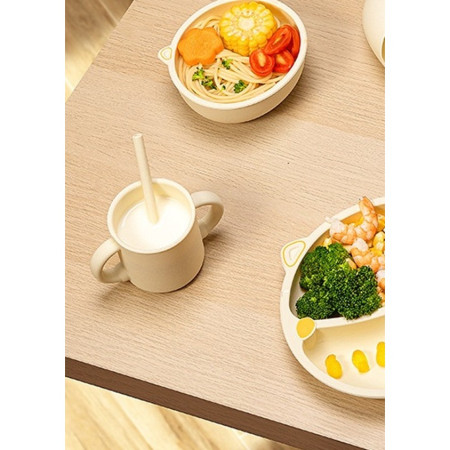 Set 2 Piese Hranire Bebelusi si Copii, Cyrax, Cana cu Capac si Pai, din Silicon, fara BPA, de la 12 Luni, Model Pisicuta, 12 x 9.5 x 11 cm, Bej