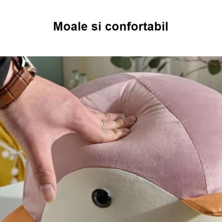 Taburet Pentru Copii, Cyrax, Cadru din Lemn Masiv, 25 x 29 x 29 cm, Perna de Burete Elastica si Maner de Transport, in Forma de Pinguin, Roz